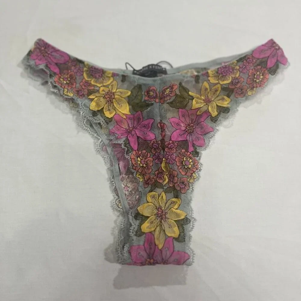 Savage X Fenty Embroidered Floral Lace Sheer Mesh Thong Panties Gray 0–2 - Picture 5 of 10